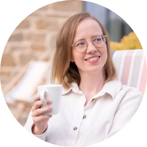 Photo portrait de Adèle Feyssat de Galini Online, OBM en freelance